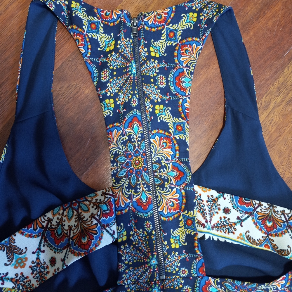 Floral Pattern Mini Dress - Picture 4 of 6